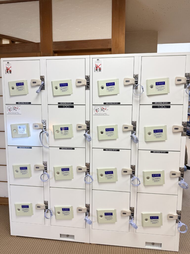 優先閣100円のコインロッカー貴重品