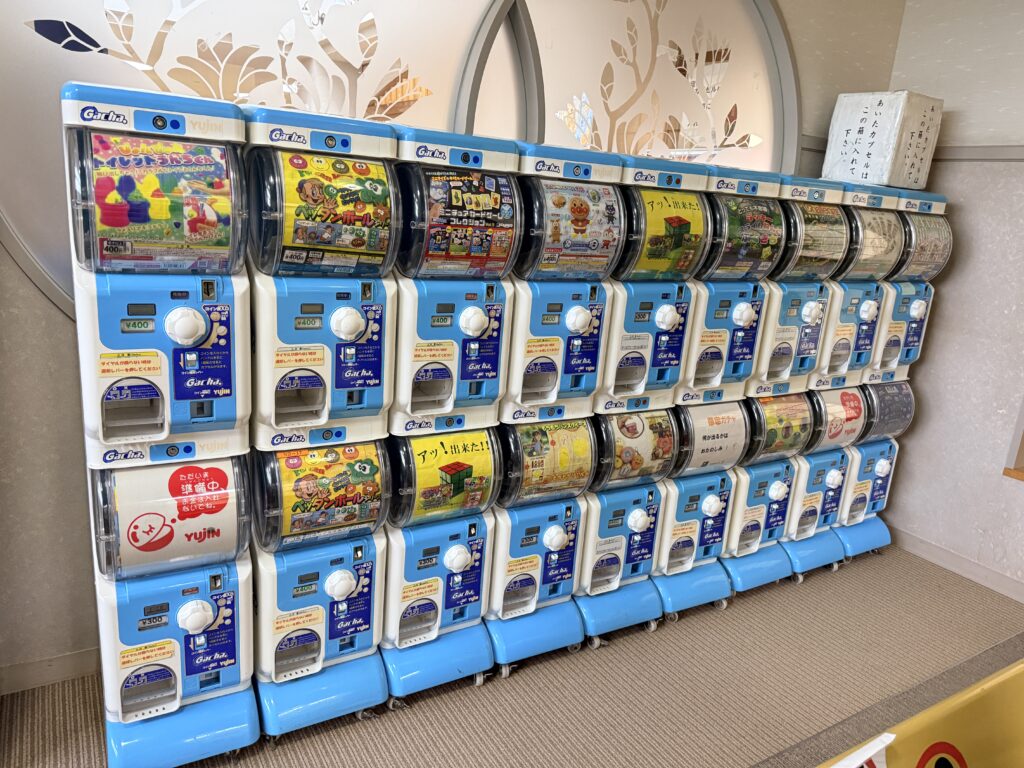 幽泉閣 子連れで楽しめるカプセルトイコーナー