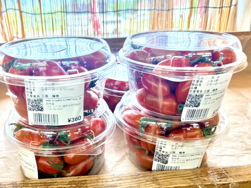 道の駅ニセコビュープラザで販売されるニセコ産ミニトマト ラブリーさくらの新鮮トマト