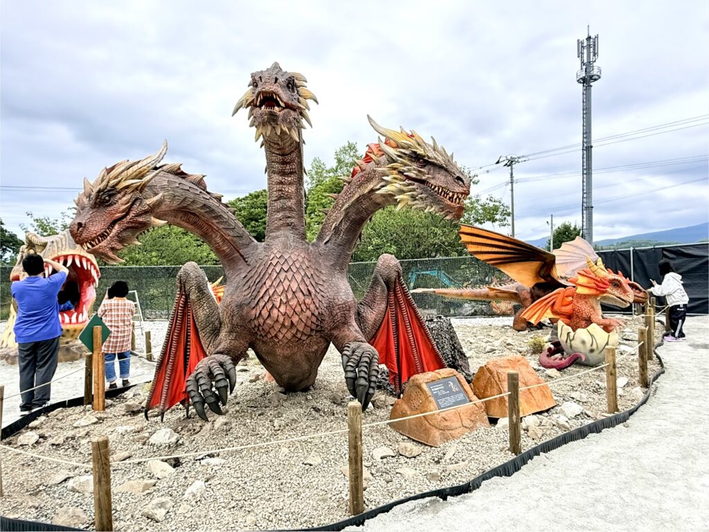 Three-headed dragon statue at Nitori Yoichi Dinosaur Park in Hokkaido, Japan